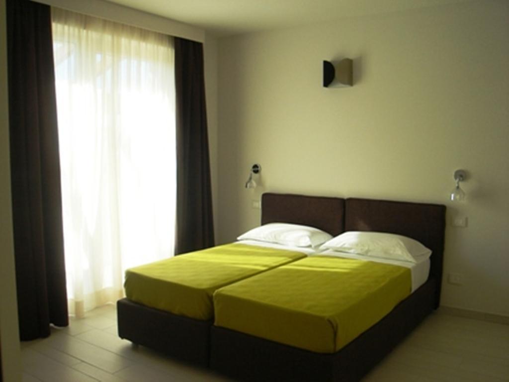 La Fattoria Apartments Lazise Phòng bức ảnh