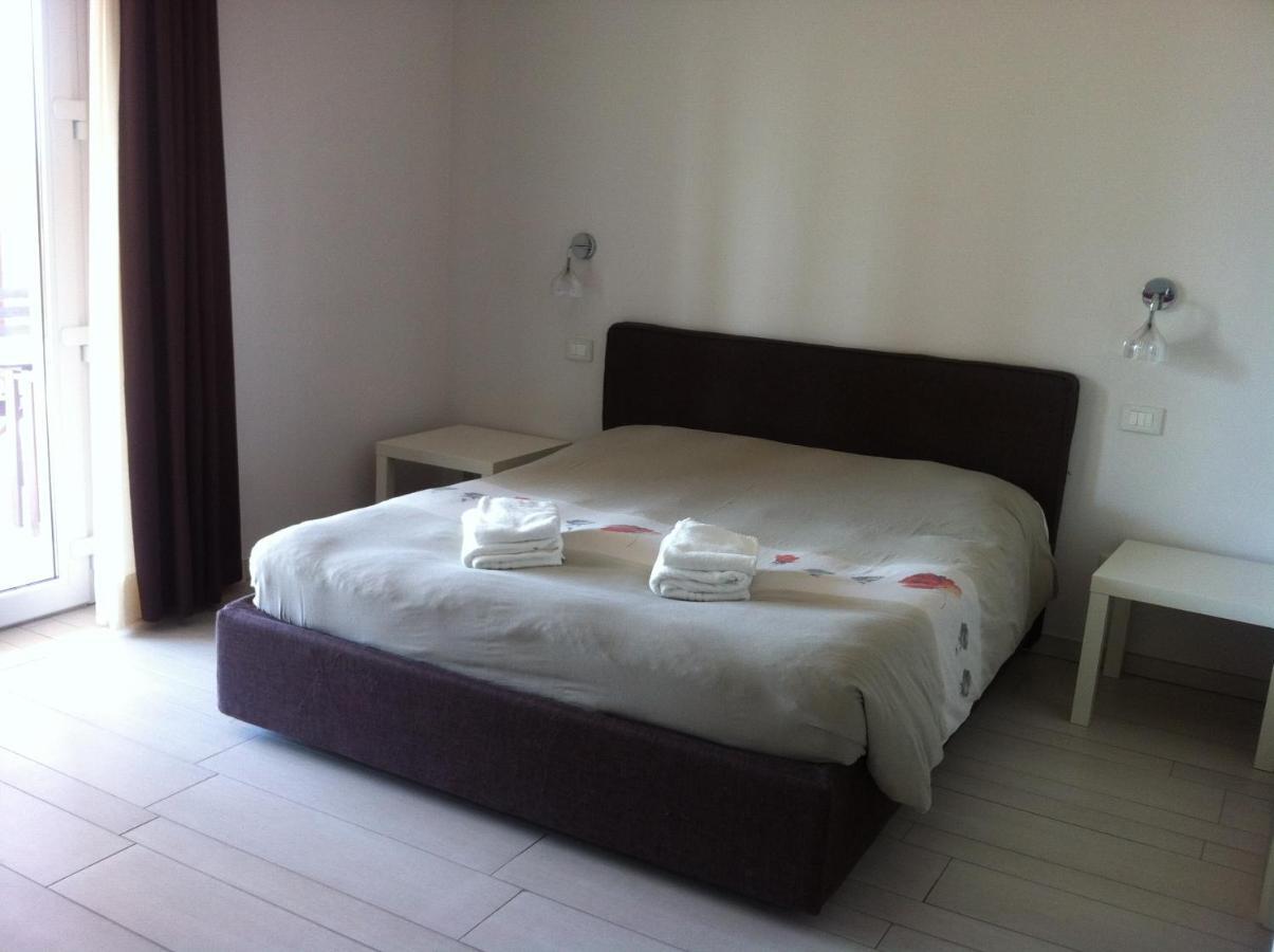 La Fattoria Apartments Lazise Ngoại thất bức ảnh